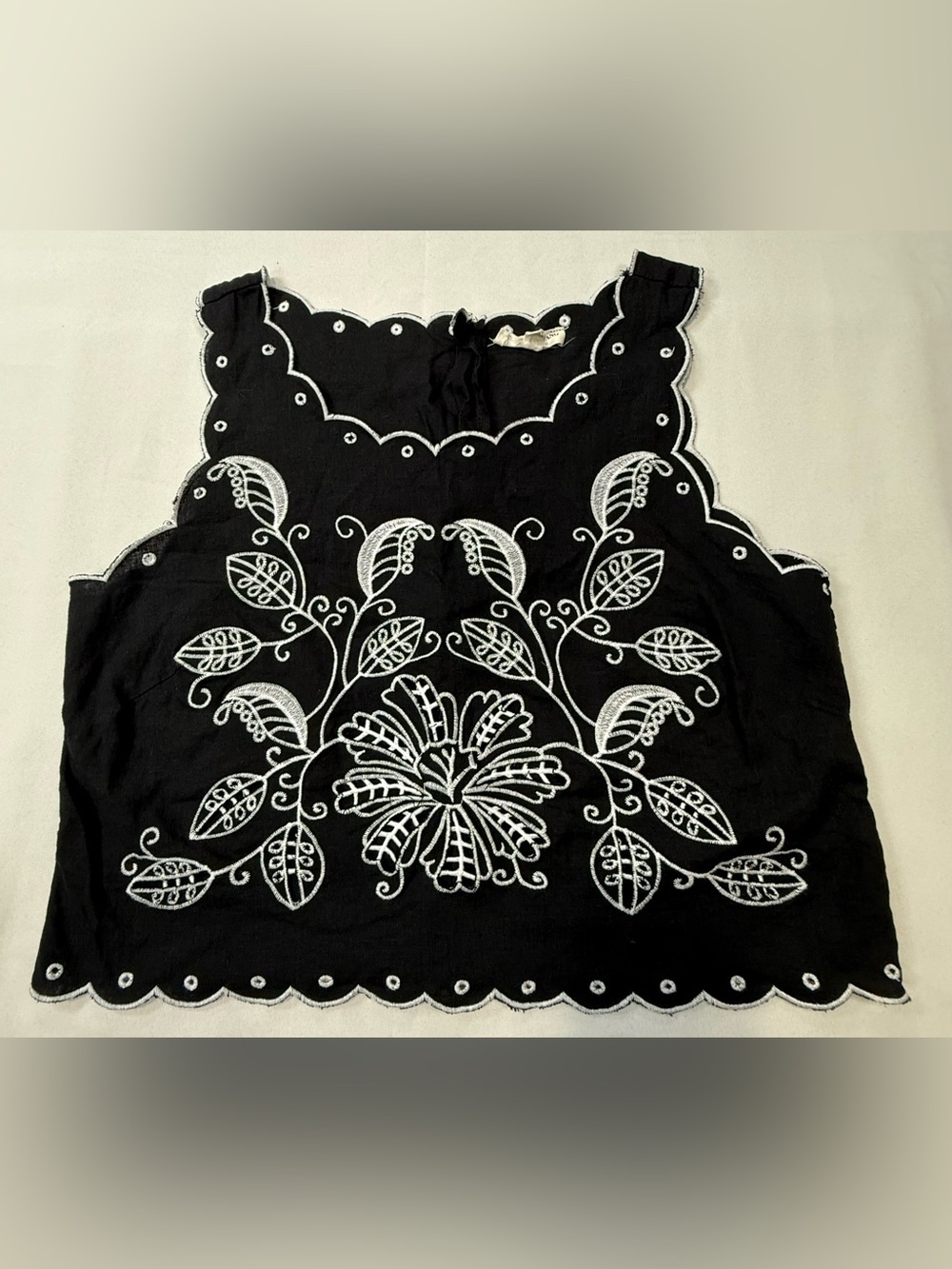 Christian Siriano linen and rayon Black Tank with White Floral Embroidery